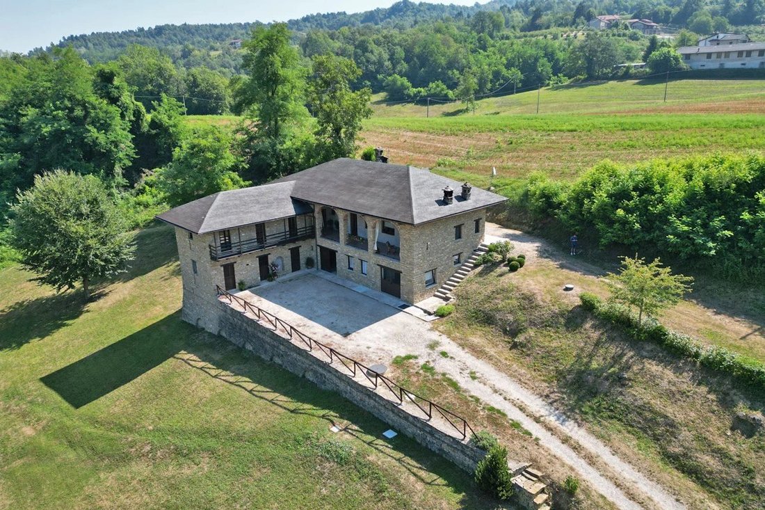 Country House in San Benedetto Belbo, Piedmont, Italy 2 - 18681316