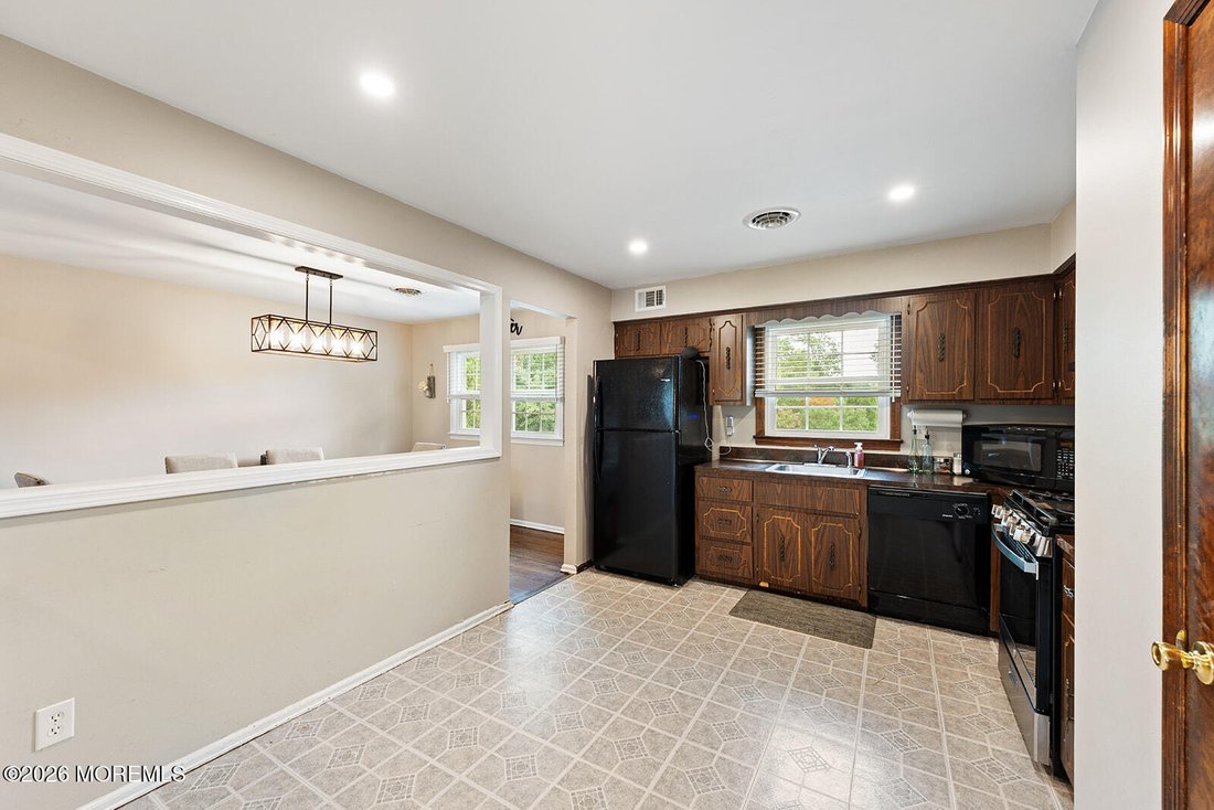 North Middletown, New Jersey, United States 5 - 18681509