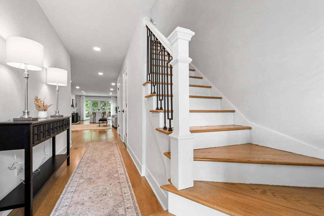 Condo in La Grange, Illinois, United States 5 - 18680903