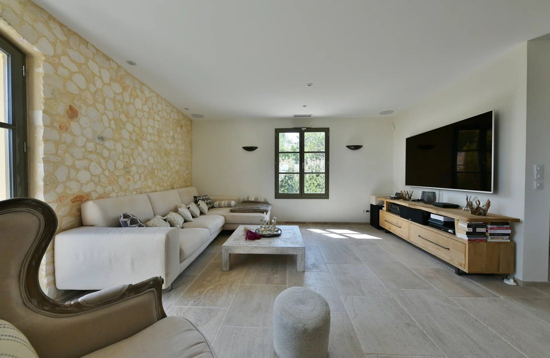 Estate in Uzès, Occitania, France 2 - 18681400