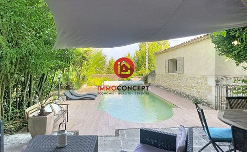 House in Montagne des Chèvres, Villeneuve-lès-Avignon, France 1
