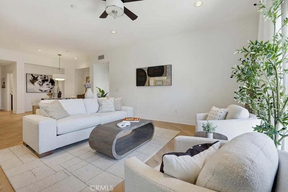 Condo in Irvine, California, United States 5 - 18680775