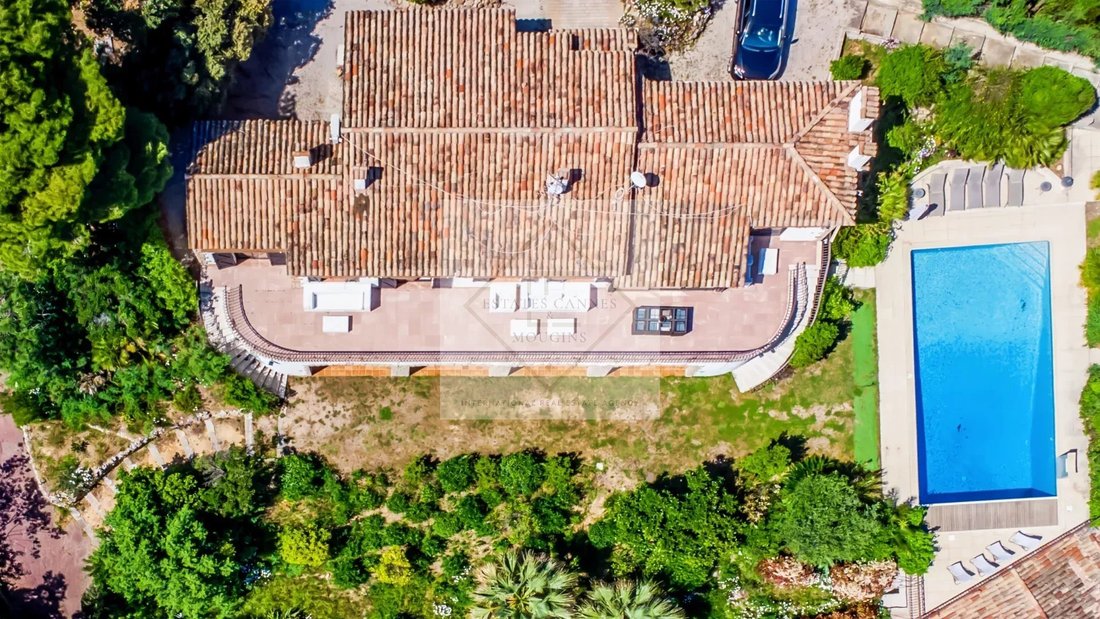 Villa in Les Termes, Mandelieu-la-Napoule, Frankreich 2 - 15528317