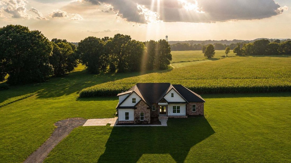 House in Shelbyville, Tennessee, United States 1 - 18264553