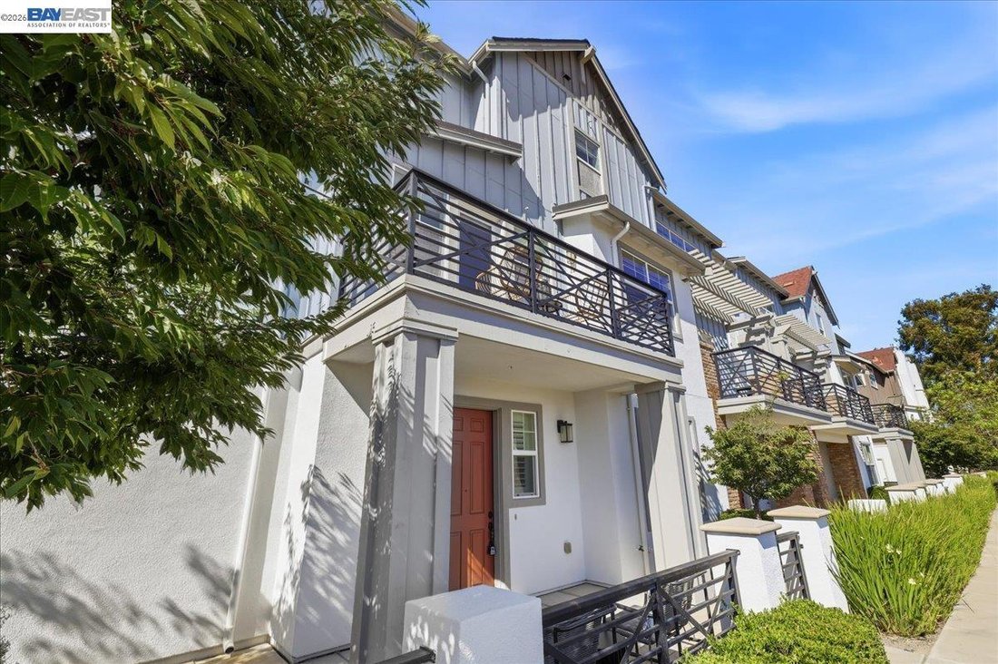 Townhouse in Dublin, California, United States 3 - 18682243