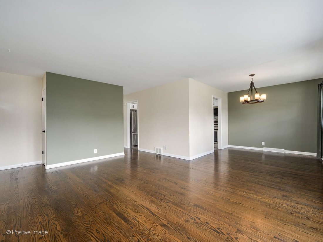 House in Morton Grove, Illinois, United States 4 - 18682675