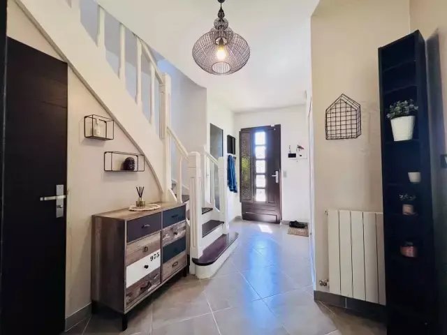 House in Nord Est, Gretz-Armainvilliers, France 3 - 18063805
