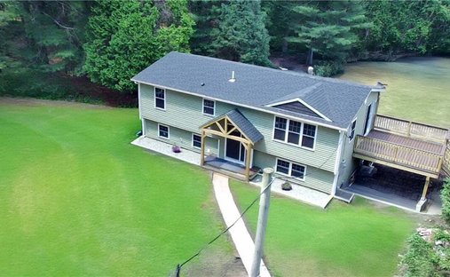 House in Scituate, Rhode Island, United States 1