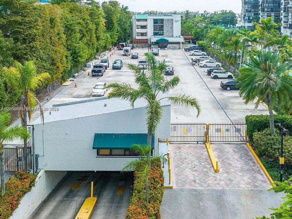 Condo in Miami, Florida, United States 3 - 18683248