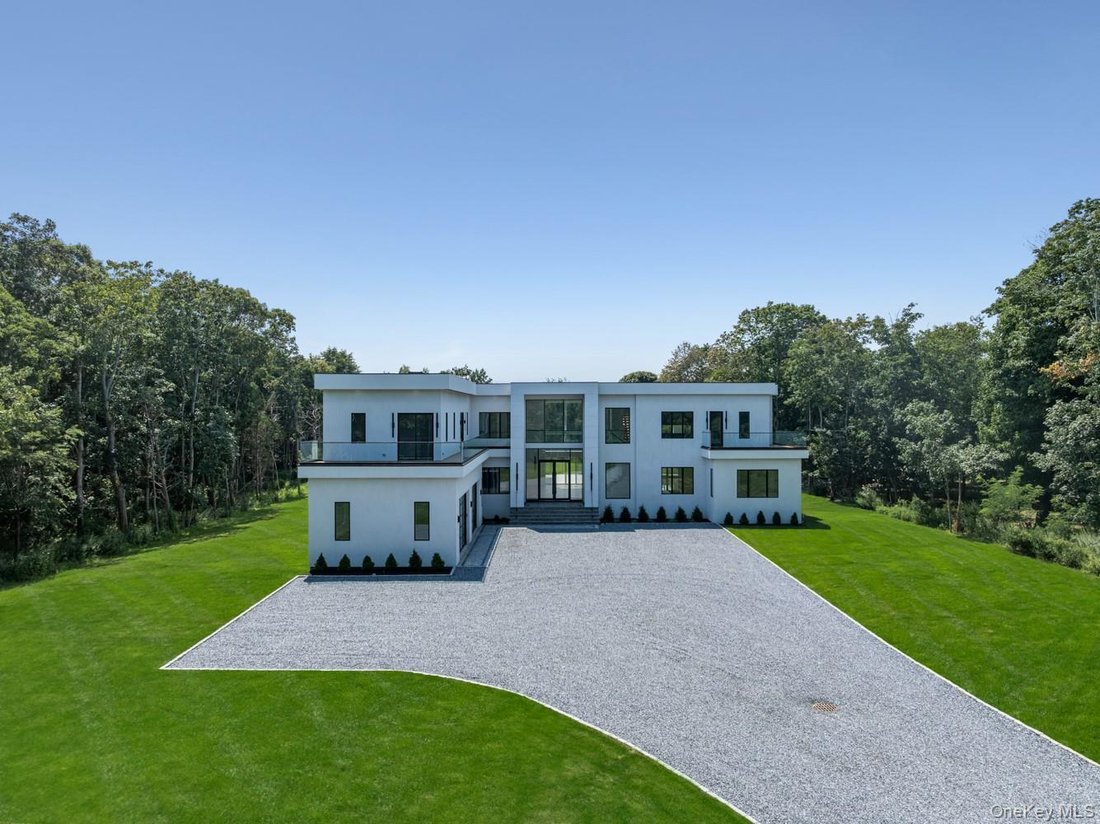 House in Center Moriches, New York, United States 1 - 18682187