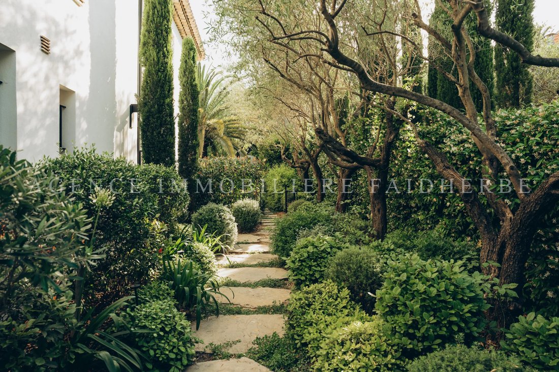 Estate in Zone Ouest Urbaine, Saint-Tropez, France 1 - 18681427