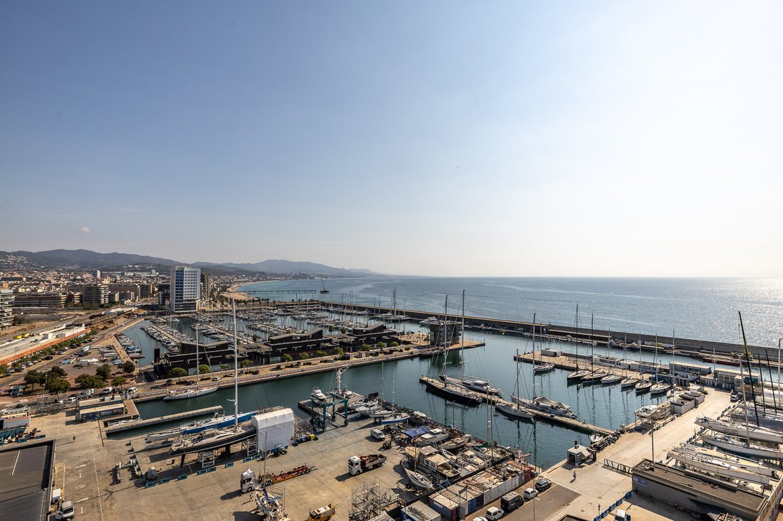 Apartment in Districte 5, Badalona, Spain 4 - 18682736