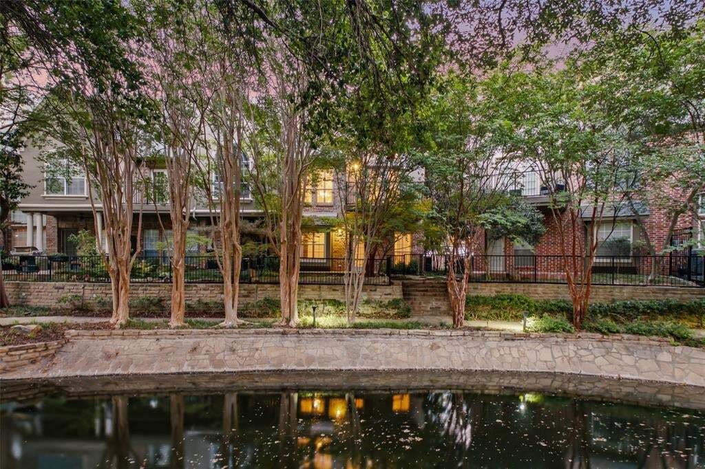 Townhouse en Addison, Texas, Estados Unidos 3 - 18682890