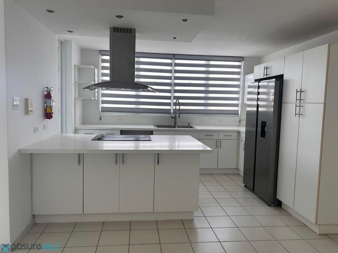 Apartment in San Juan, San Juan, Puerto Rico 3 - 18680599