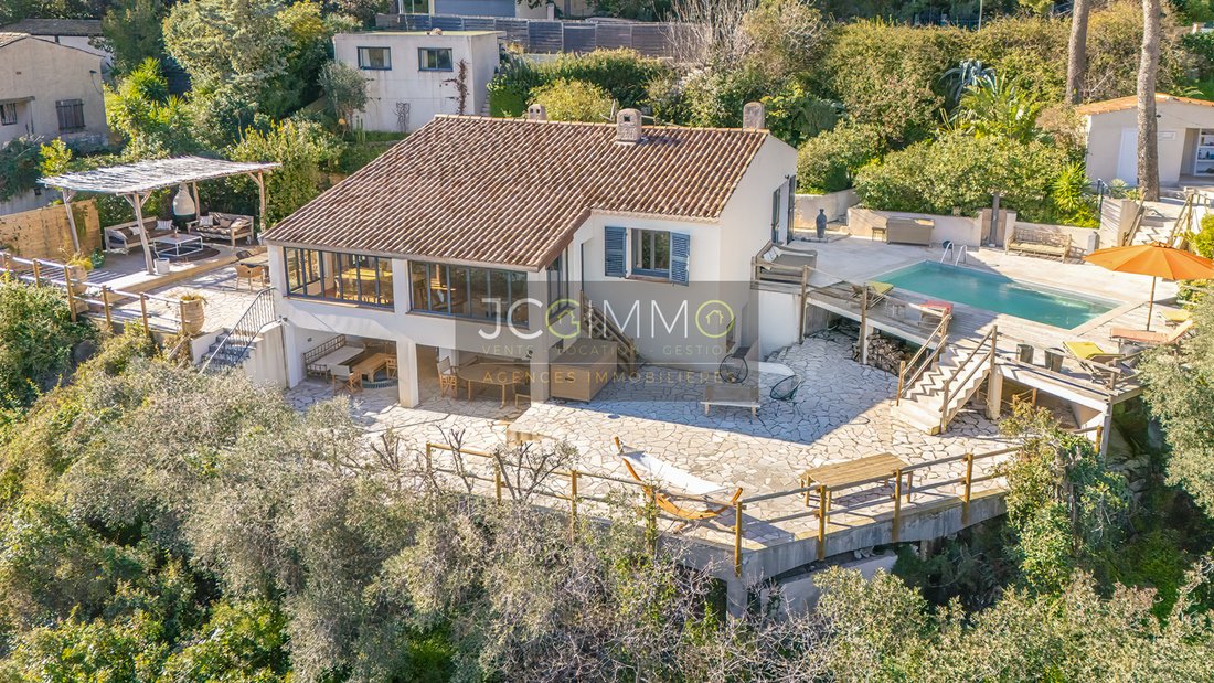 Villa in Centre Ville, Carqueiranne, France 3 - 18683156