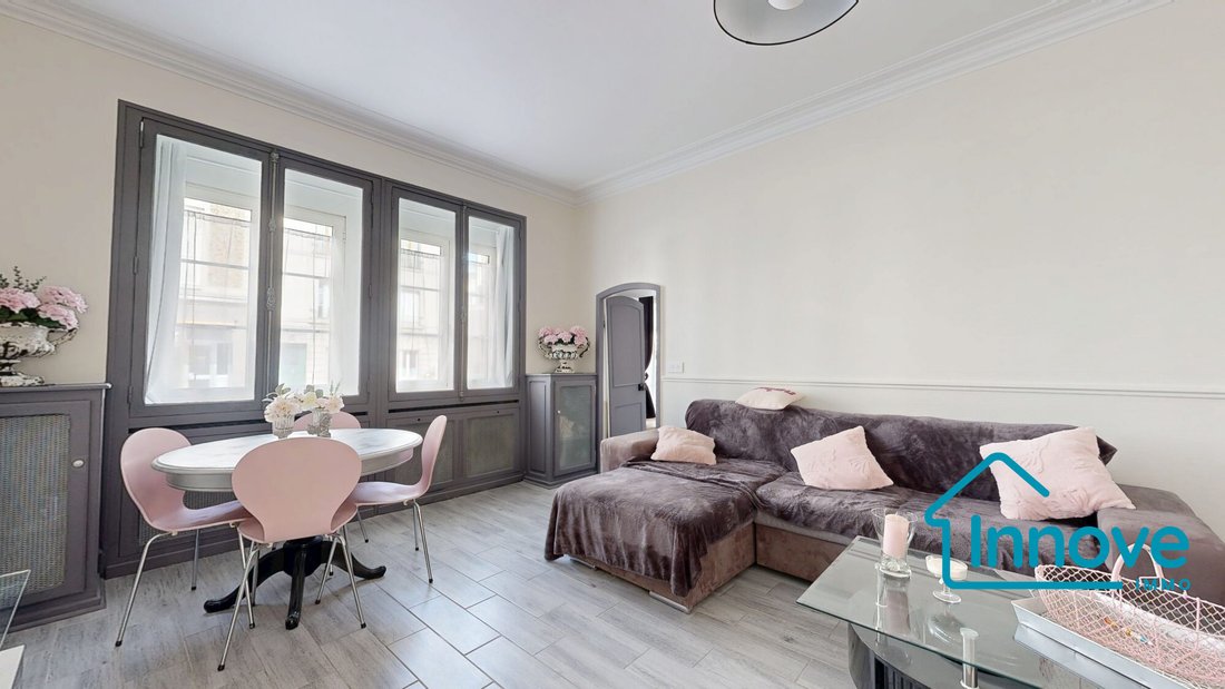 Apartment in Domaine National du Château, Versailles, France 3 - 18684403