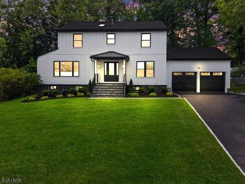 House in West Orange, New Jersey, United States 1 - 18684303