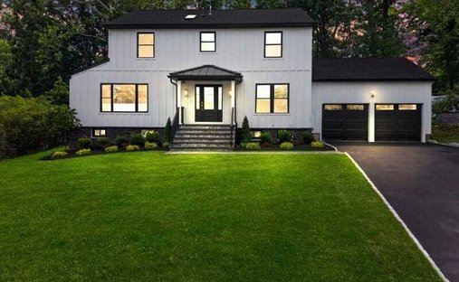 House in West Orange, New Jersey, United States 1