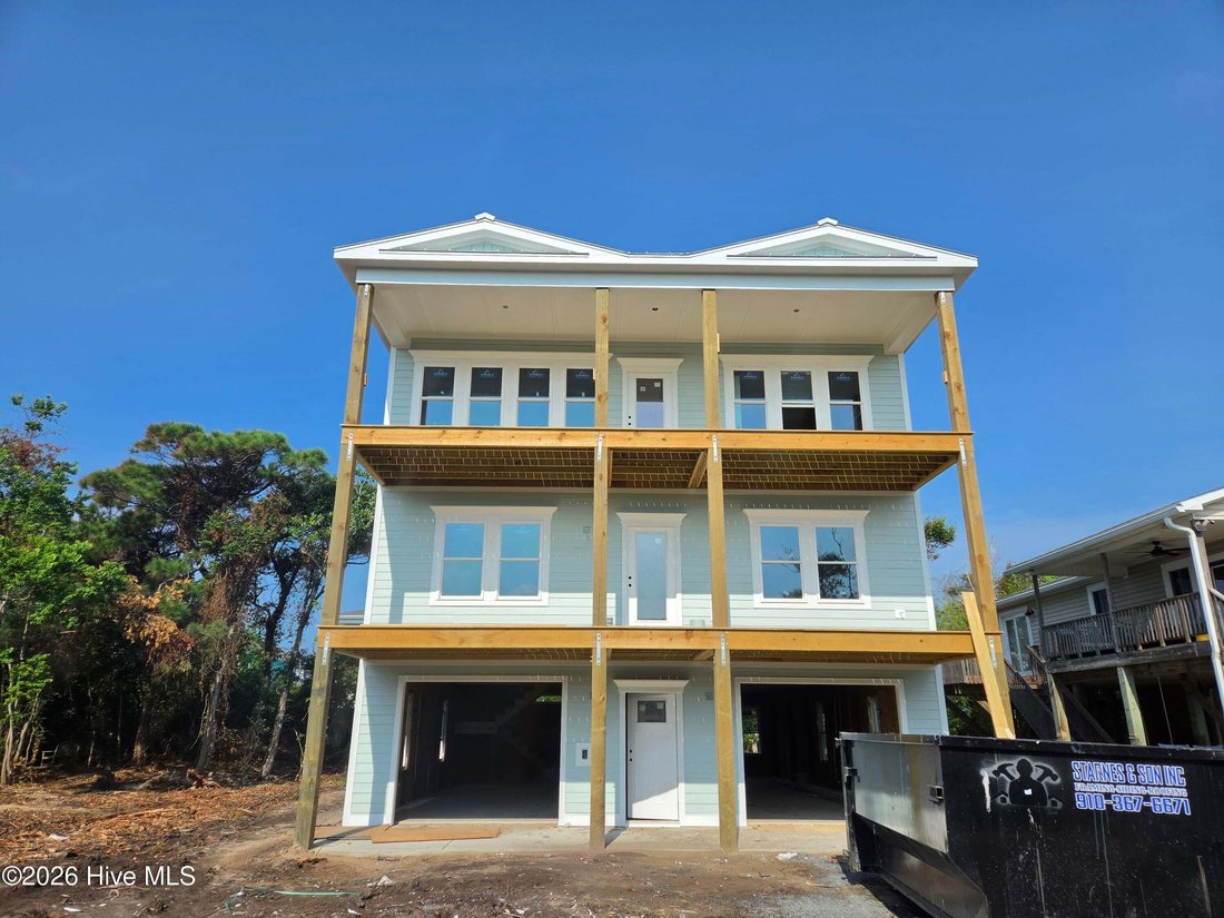 House in Oak Island, North Carolina, United States 2 - 18609485