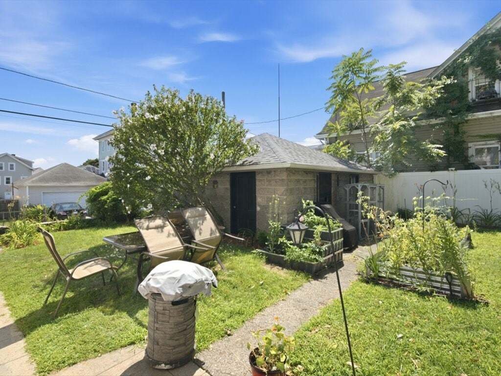 Andere in East Providence, Rhode Island, Vereinigte Staaten 4 - 18680258