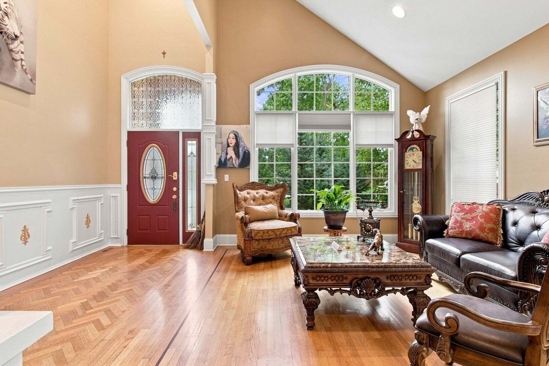 House in Des Plaines, Illinois, United States 2 - 18682651