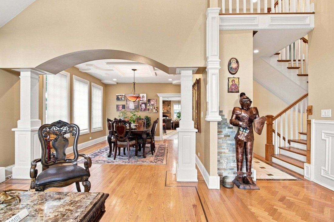 House in Des Plaines, Illinois, United States 4 - 18682651