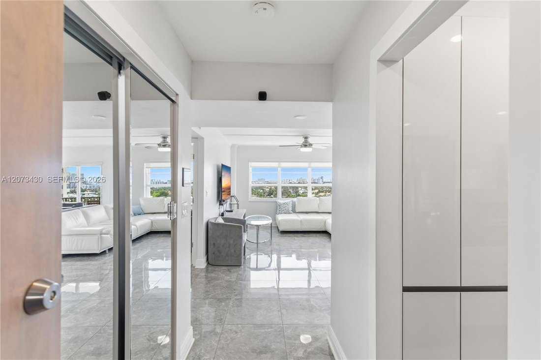 Condo in Fort Lauderdale, Florida, United States 2 - 18683266