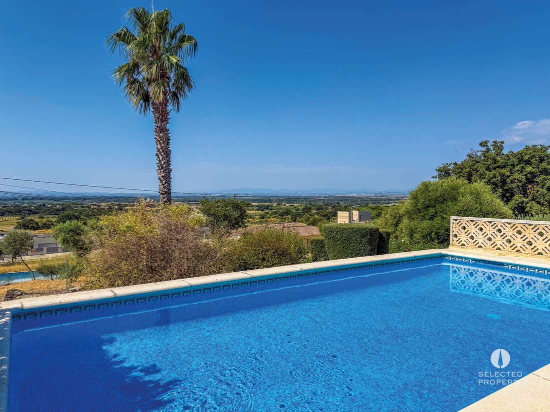 Villa in Palau-saverdera, Catalonia, Spain 3 - 18682032