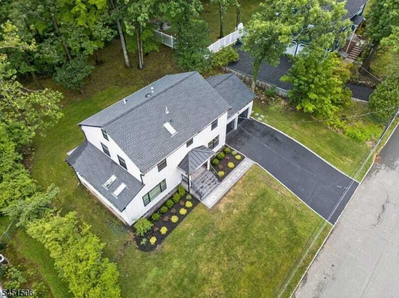 House in West Orange, New Jersey, United States 3 - 18684303
