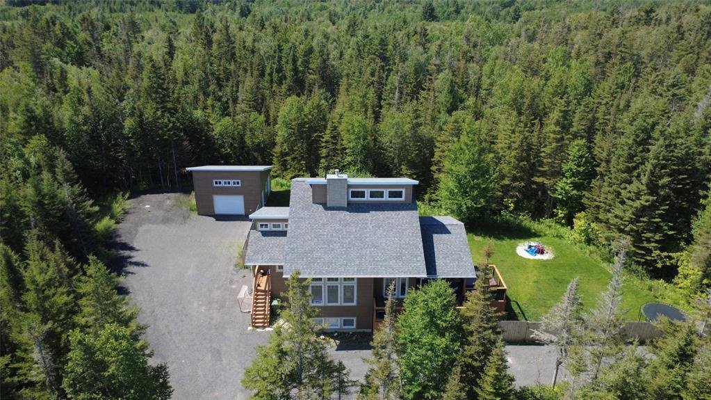 House in Deer Lake, Newfoundland and Labrador, Canada 1 - 18680648