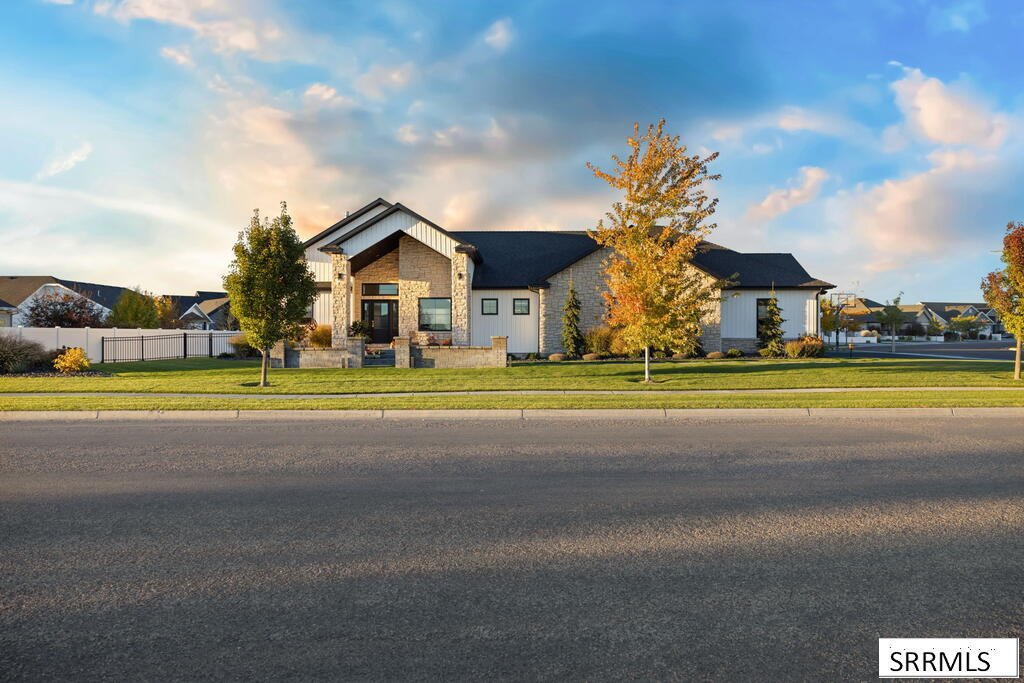 Casa a Idaho Falls, Idaho, Stati Uniti 1 - 18680659