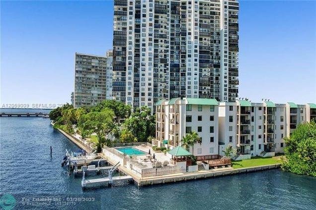 Condo in Miami, Florida, United States 1 - 18683248