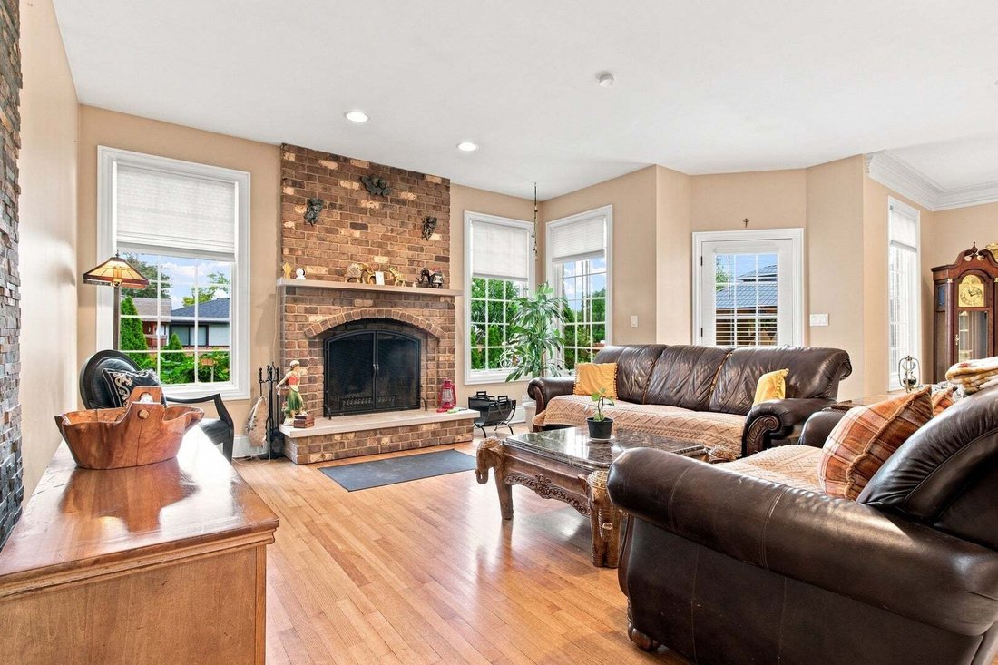 House in Des Plaines, Illinois, United States 5 - 18682651
