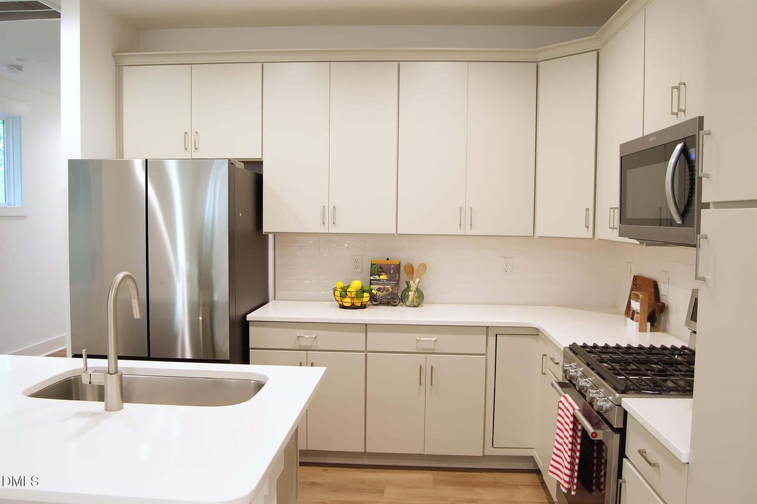 Townhouse in Raleigh, North Carolina, United States 5 - 17190059