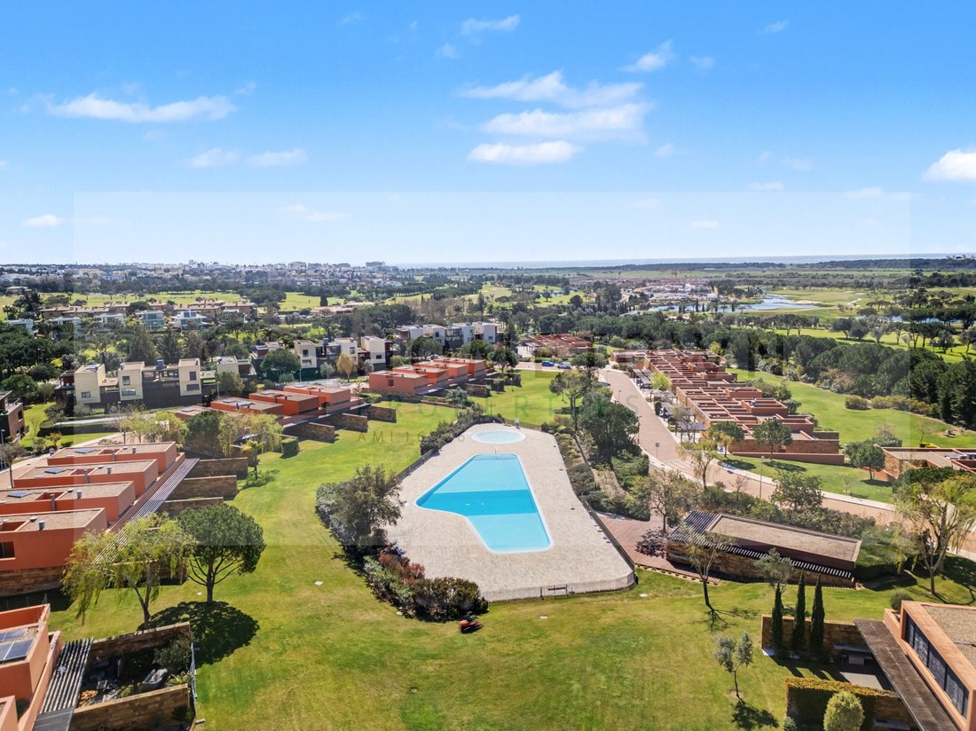 Apartment in Vilamoura, Quarteira, Algarve 1 - 18683518