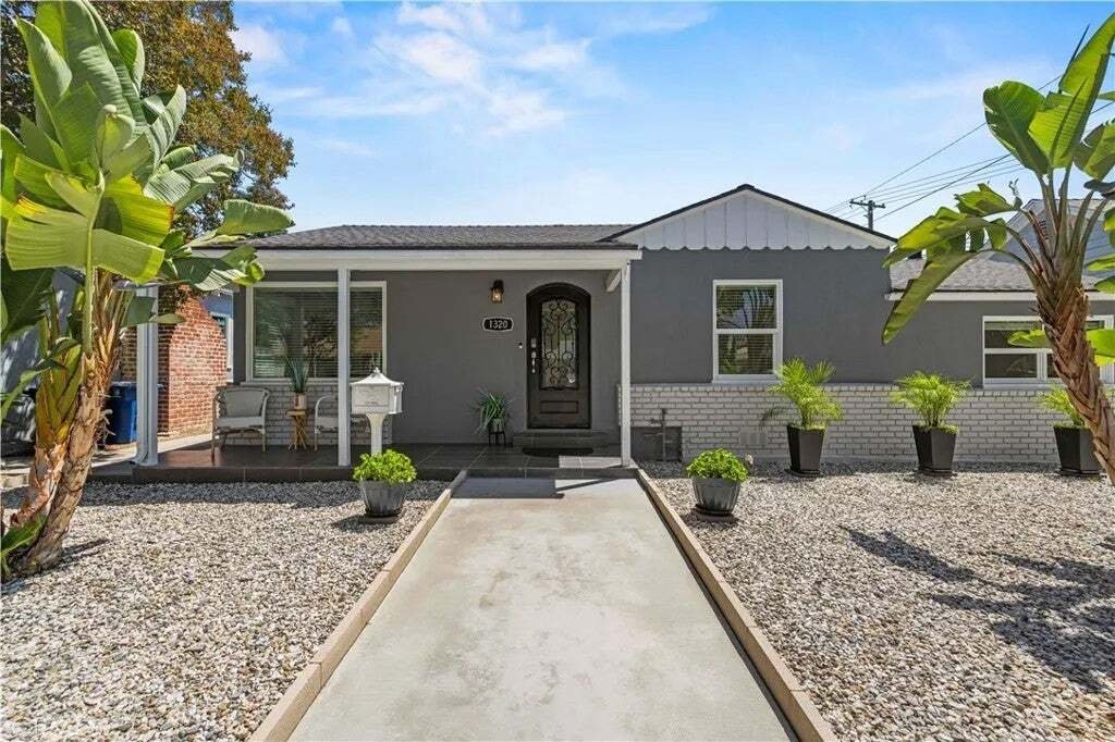 House in Burbank, California, United States 1 - 18682844