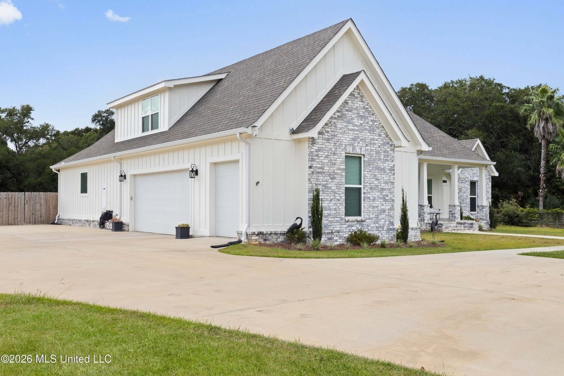 House in Ocean Springs, Mississippi, United States 3 - 18680571