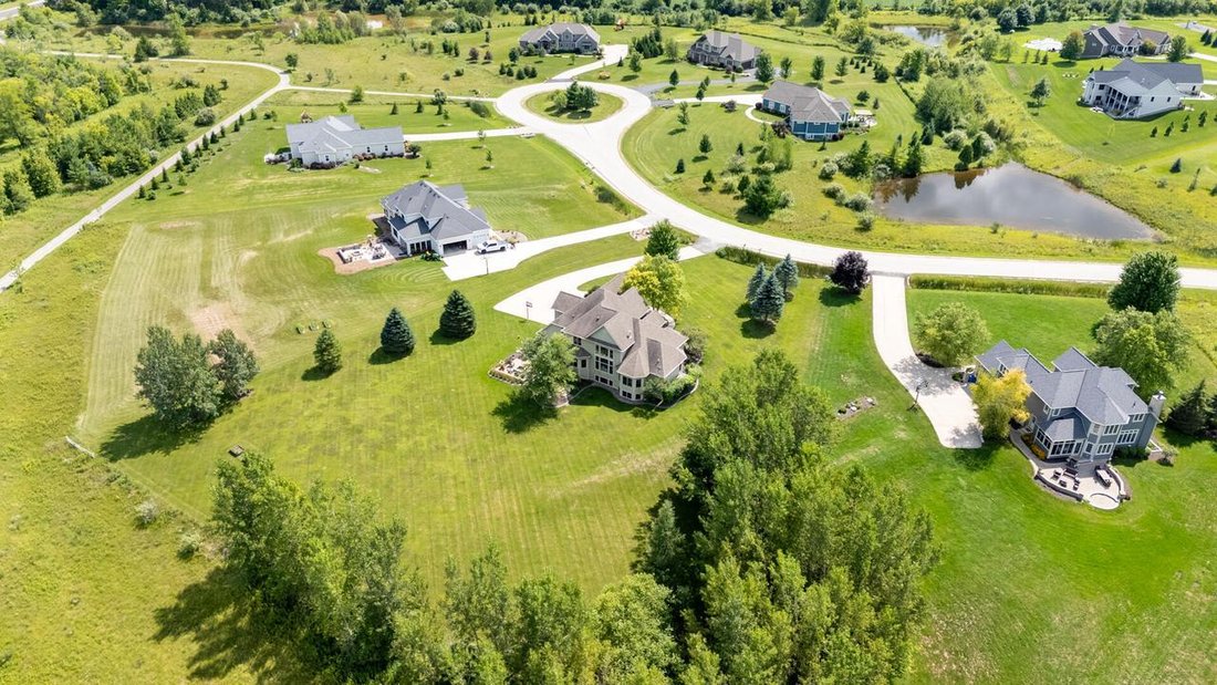 Casa a Grafton, Wisconsin, Stati Uniti 2 - 18678513