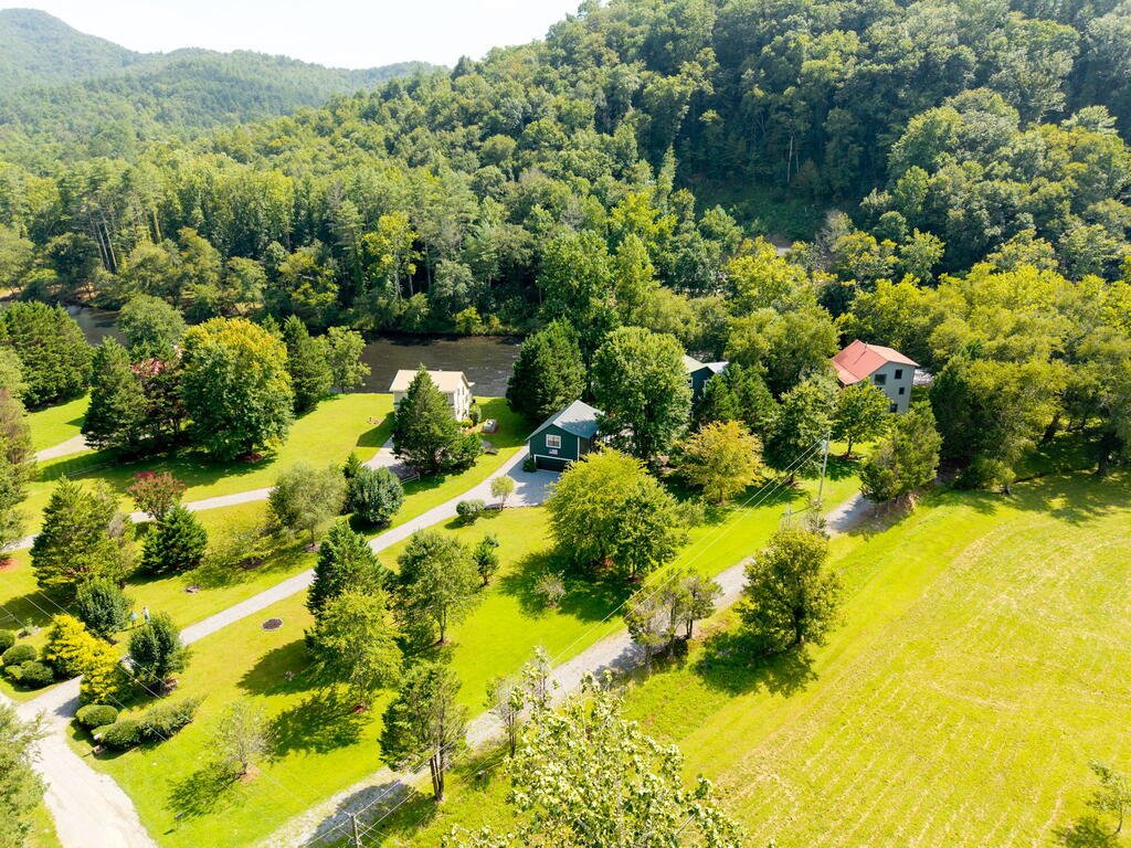 House in Hayesville, North Carolina, United States 5 - 18682220