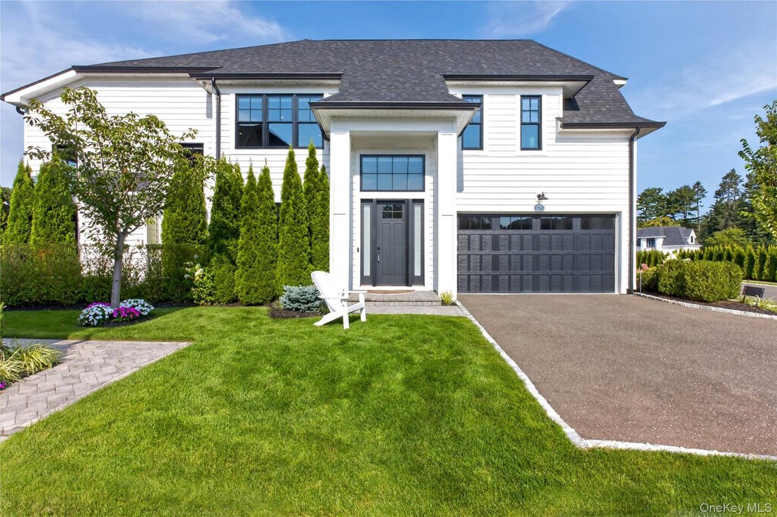Condo in Woodbury, New York, United States 1 - 18680306