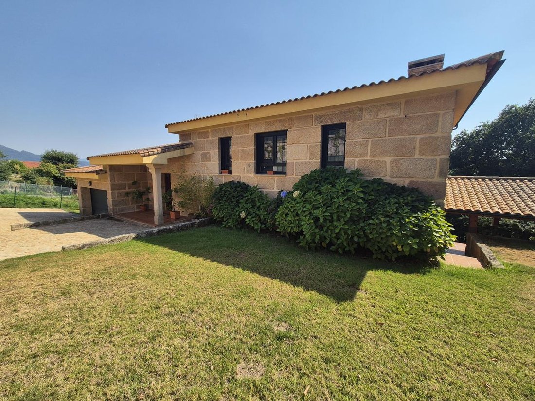 Villa in Priegue, Nigran, Spain 3 - 18683376