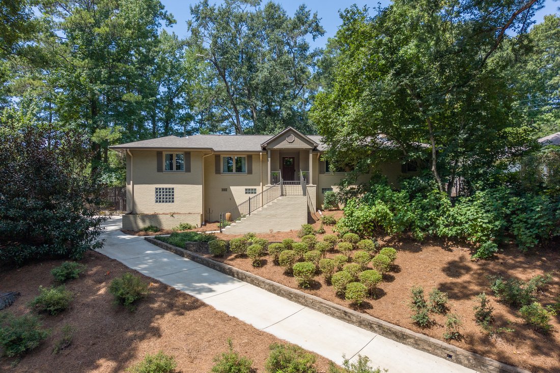 House in Homewood, Alabama, United States 2 - 18680076