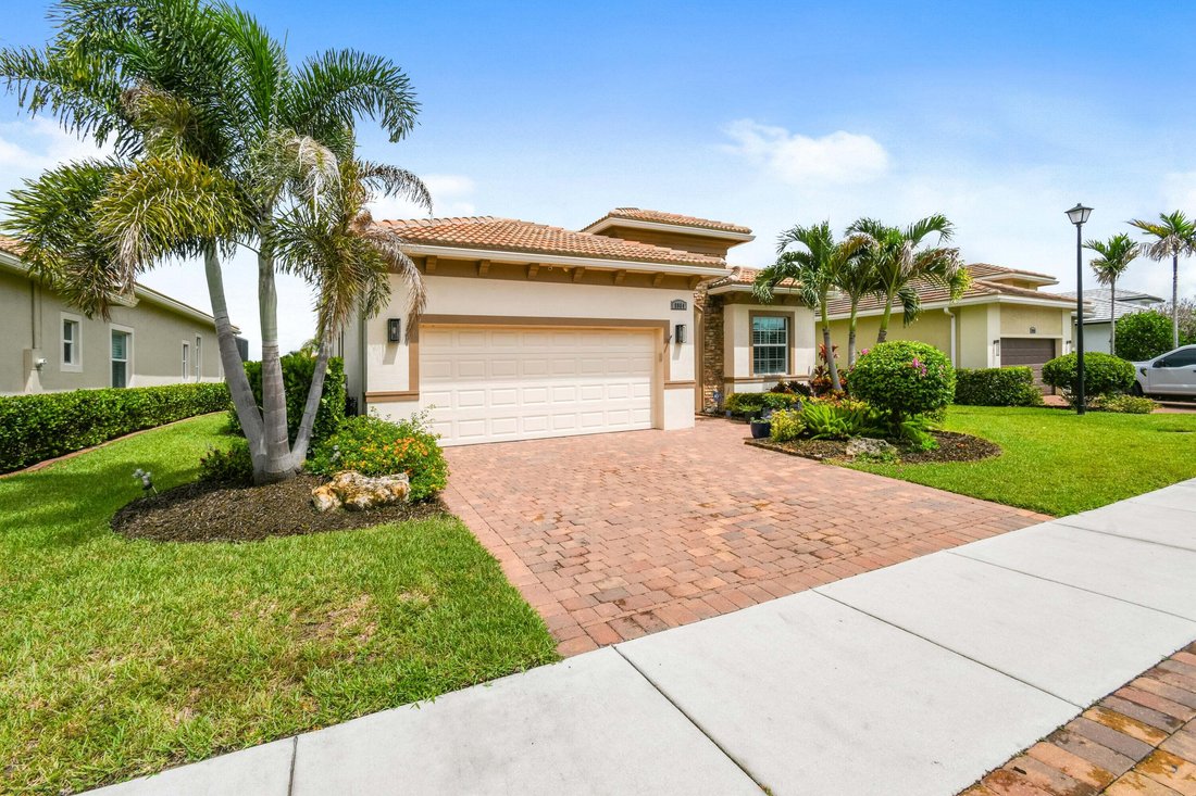 House in Port St. Lucie, Florida, United States 3 - 18680586