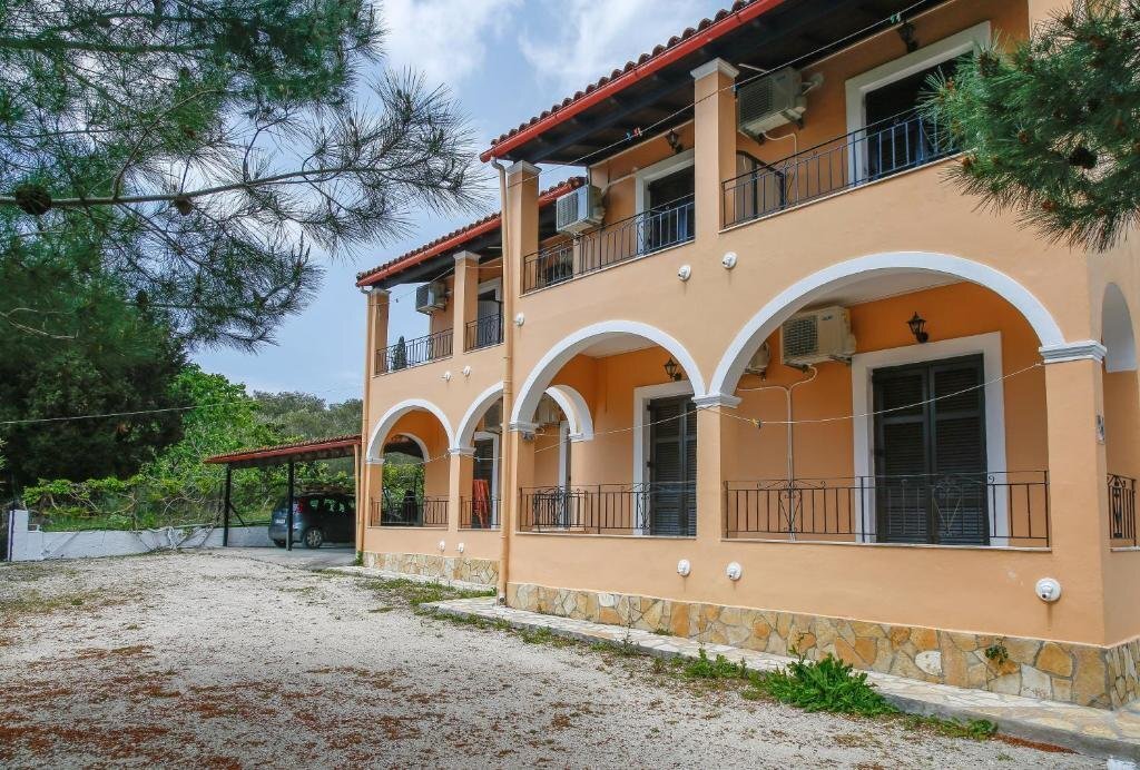 Apartment in Northern Corfu, Peloponnese, Western Greece and the Ionian, Greece 4 - 18680439