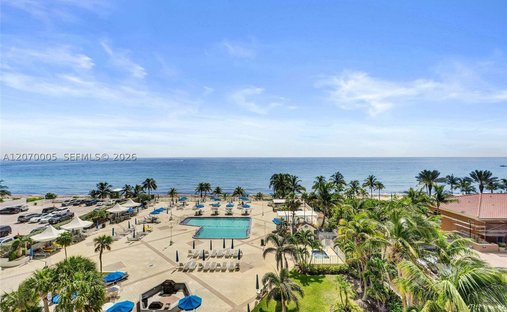 Appartement à Hallandale Beach, Floride, États-Unis 1