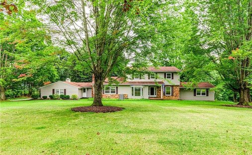 House in Akron, Ohio, United States 1