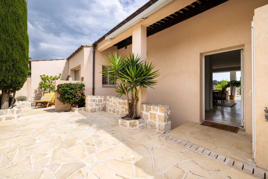 Villa in Vaug, Villeneuve-Loubet, France 5 - 18681430