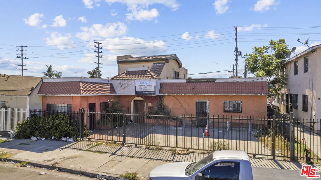 Los Angeles, California, United States 1 - 18683200