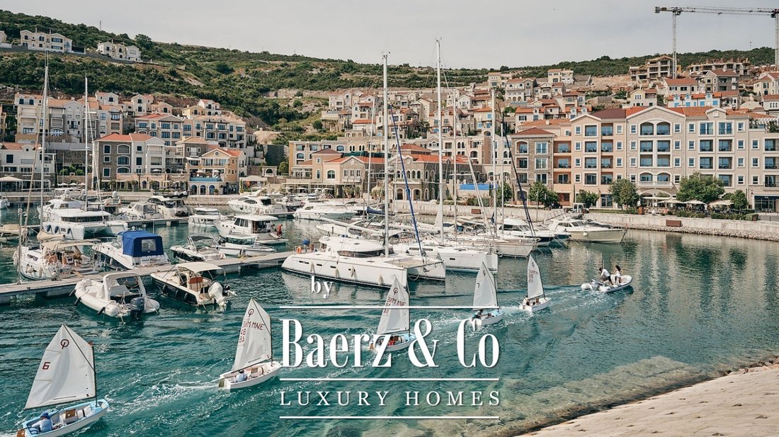Penthouse in Tivat, Tivat Municipality, Montenegro 1 - 18682960