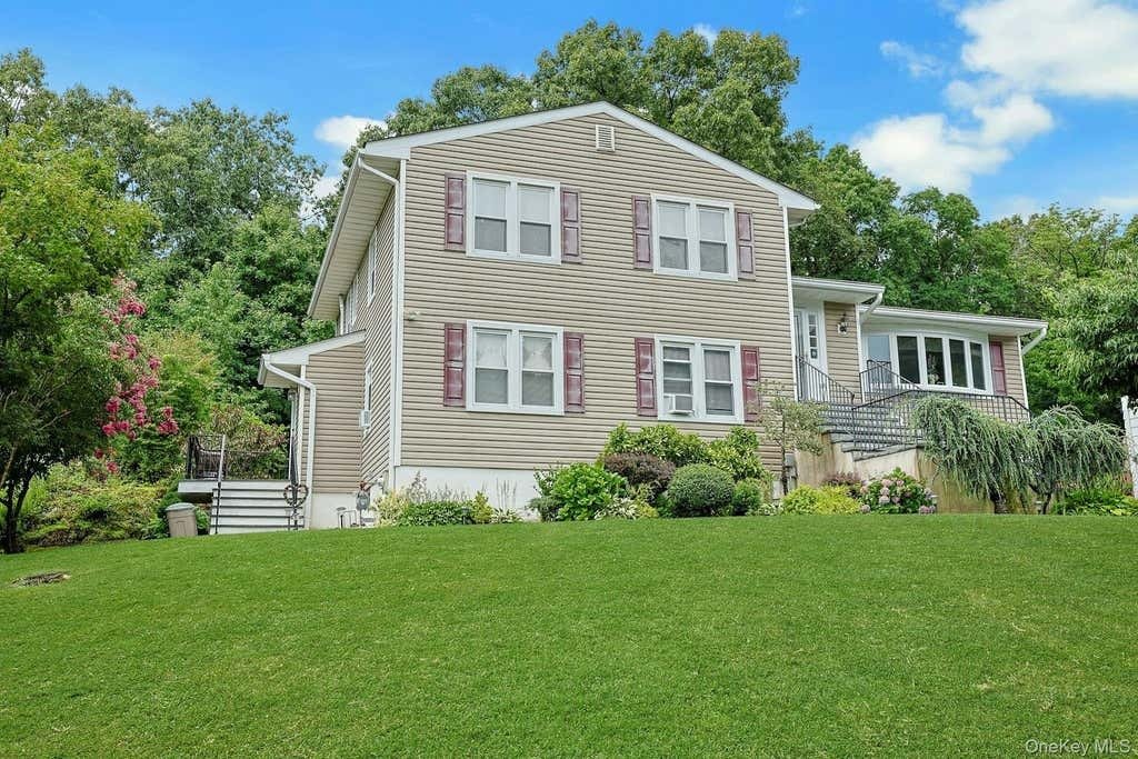 House in Valhalla, New York, United States 2 - 18684275